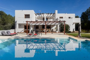 Budget Ibiza villa huren - Villa Cala Llonga - Ibiza Is Mine