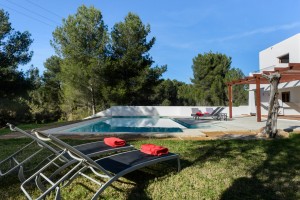 Budget Ibiza villa huren - Villa Cala Llonga - Ibiza Is Mine