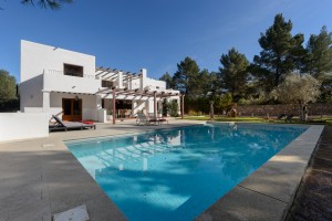 Budget Ibiza villa huren - Villa Cala Llonga - Ibiza Is Mine