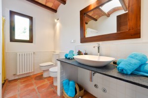 Budget Ibiza villa huren - Villa Cala Llonga - Ibiza Is Mine