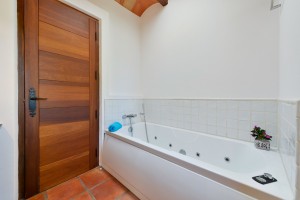 Budget Ibiza villa huren - Villa Cala Llonga - Ibiza Is Mine