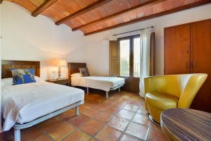 Budget Ibiza villa huren - Villa Cala Llonga - Ibiza Is Mine